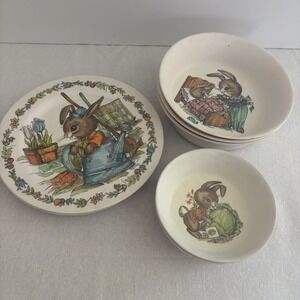 Vintage Oneida Peter Rabbit Child's Melamine 8 piece Dish Set